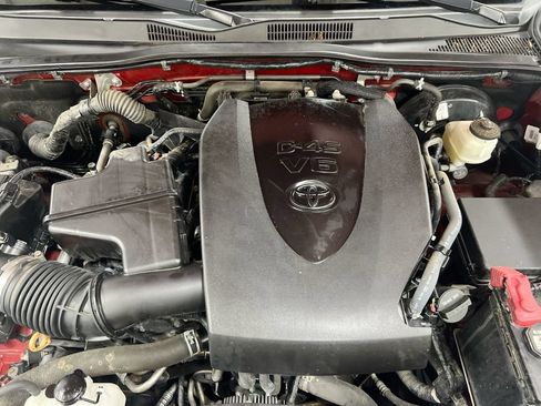 Used 2021 Toyota Tacoma SR AWD/4WD image 24