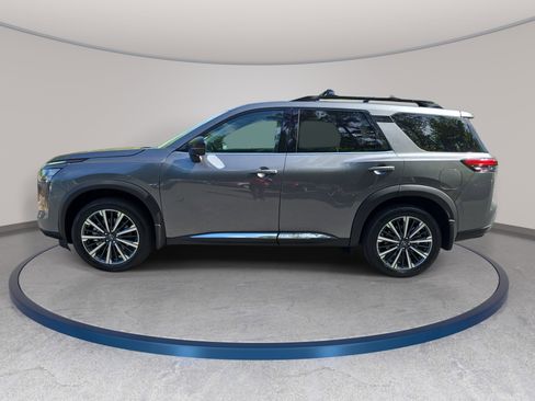 New 2026 Nissan Pathfinder Platinum AWD/4WD image 8