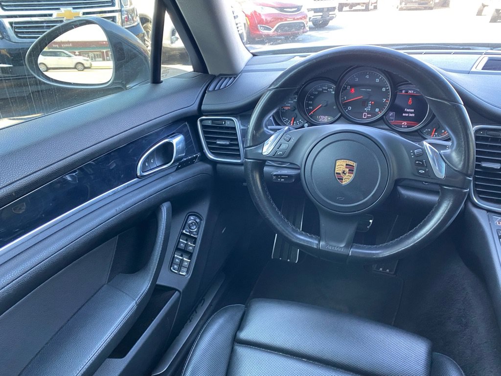 Used 2016 Porsche Panamera image 20