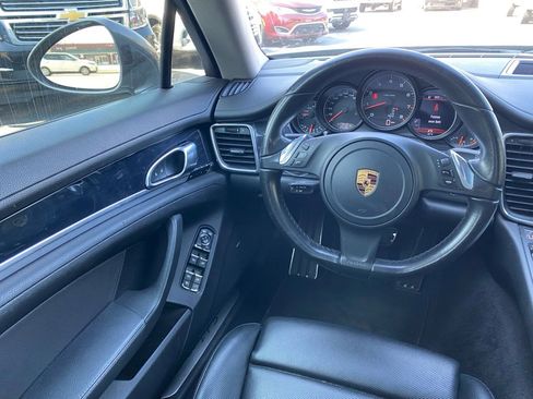 Used 2016 Porsche Panamera image 20