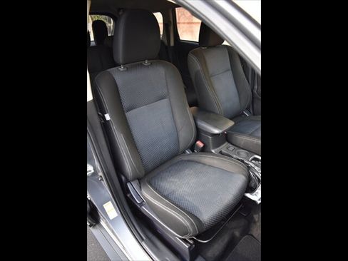Used 2016 Mitsubishi Outlander SE FWD image 31