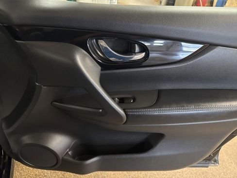 Used 2019 Nissan Rogue Sport SV w/ Technology Package image 25