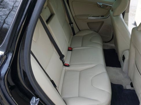 Used 2015 Volvo XC60 T5 Platinum AWD/4WD image 16