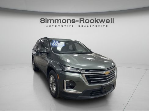 Used 2022 Chevrolet Traverse LT AWD/4WD image 7