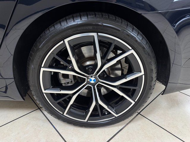 Used 2023 BMW 540i w/ M Sport Package RWD image 26