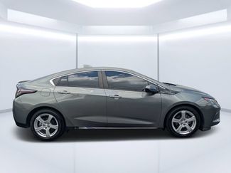 Used 2017 Chevrolet Volt LT FWD video 2