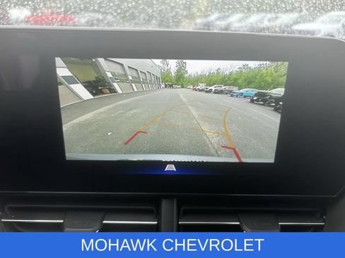 Used 2025 Chevrolet Trax LT w/ Driver Confidence Package FWD image 14
