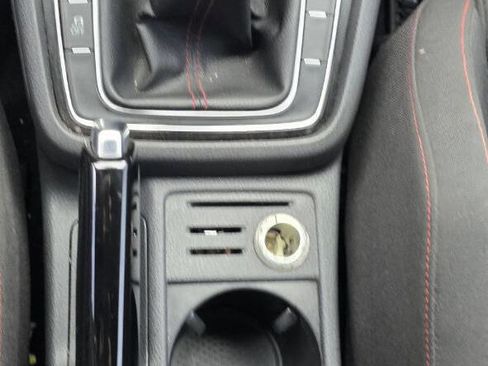 Used 2016 Volkswagen GTI S image 21