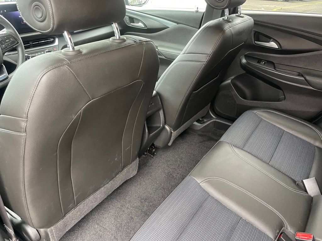 Used 2024 Buick Envista Preferred w/ Advanced Safety Package FWD image 8