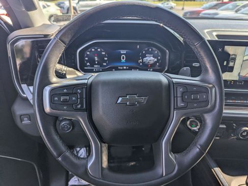 Used 2023 Chevrolet Silverado 1500 RST AWD/4WD image 17