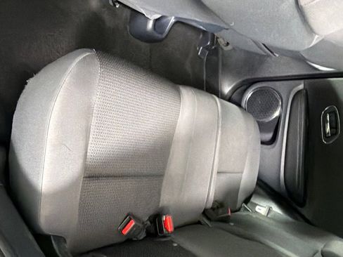 Used 2021 Honda HR-V EX image 18
