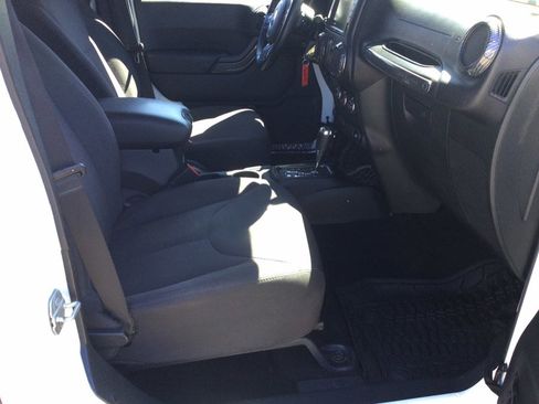 Used 2015 Jeep Wrangler Unlimited Sport w/ Quick Order Package 24S image 15