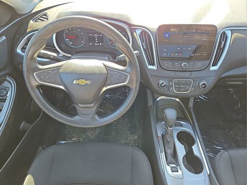 Used 2024 Chevrolet Malibu LT image 16