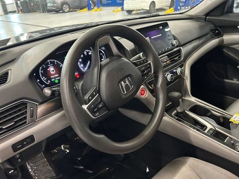 Used 2018 Honda Accord LX image 26