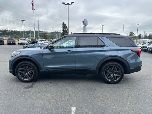 New 2025 Ford Explorer ST-Line w/ ST-Line Street Pack image 6