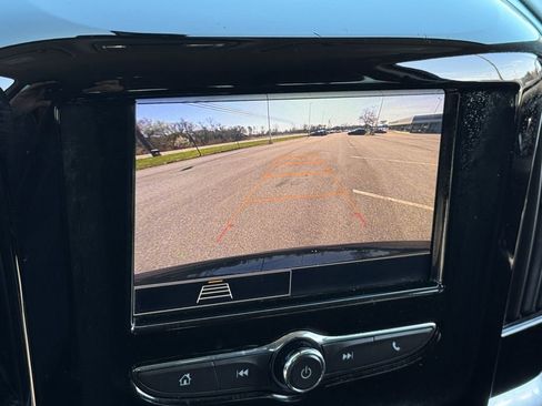 Used 2021 Chevrolet Traverse LS w/ LPO, Blackout Package image 26