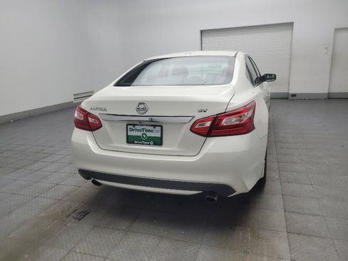 Used 2017 Nissan Altima 2.5 SV FWD image 7