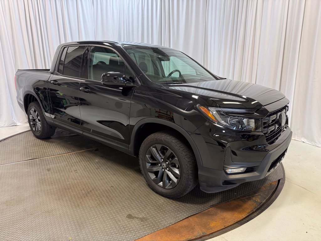 Used 2025 Honda Ridgeline Sport image 23