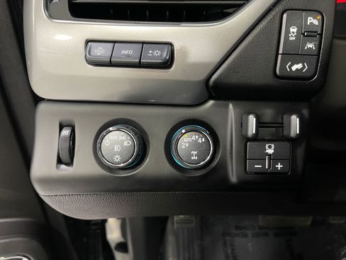 Used 2019 Chevrolet Tahoe Premier AWD/4WD image 22
