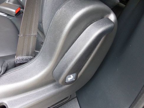 Used 2024 Honda Odyssey Sport image 39