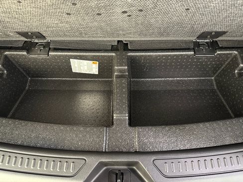 Certified 2023 GMC Acadia SLT w/ Preferred Package image 36