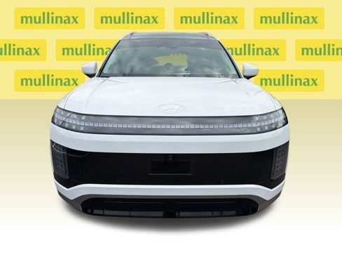 Used 2026 Hyundai Ioniq 9 Calligraphy image 2