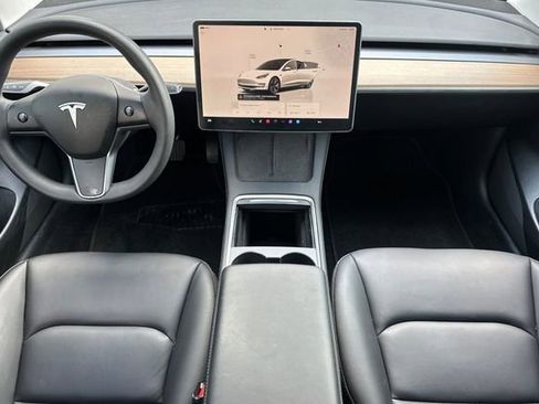 Used 2023 Tesla Model 3 Standard Range image 5