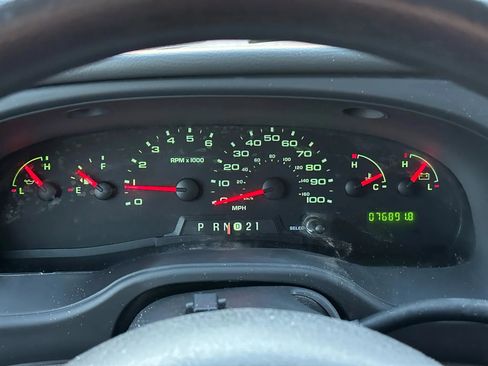 Used 2007 Ford E-350 and Econoline 350 Extended Super Duty image 4