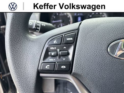 Used 2019 Hyundai Tucson SE FWD image 17