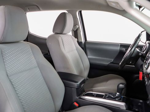 Used 2021 Toyota Tacoma SR5 image 27