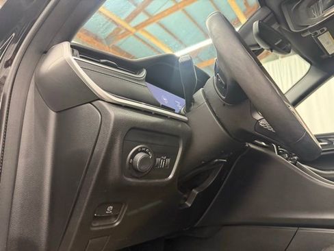 Used 2023 Jeep Grand Cherokee Altitude image 16