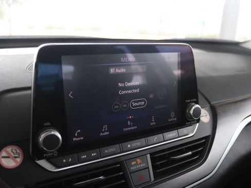 Used 2023 Nissan Altima 2.5 SV image 18