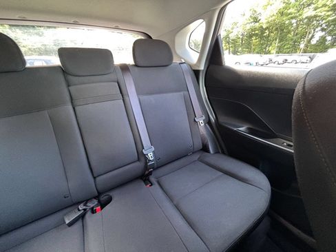 Used 2025 Hyundai Kona SEL AWD/4WD image 38