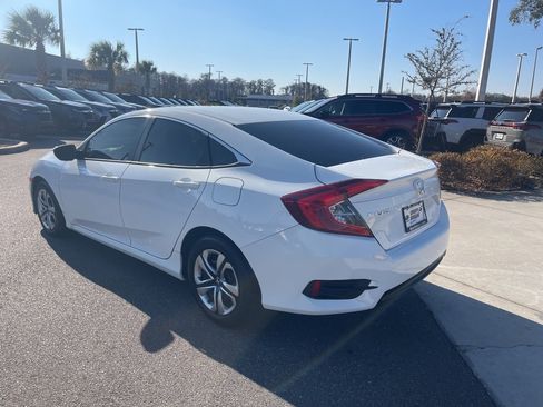 Used 2018 Honda Civic LX image 7