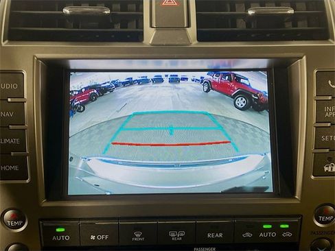 Used 2020 Lexus GX 460 Premium image 21