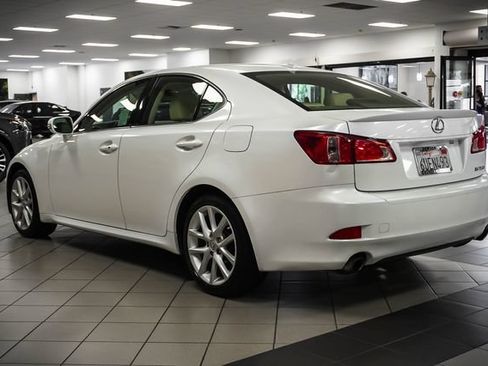 Used 2012 Lexus IS 250 w/ Premium Pkg Value Edition RWD image 8