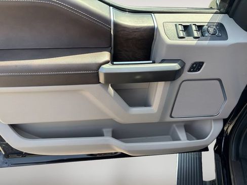 Used 2019 Ford F150 Limited AWD/4WD image 10