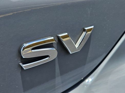 Used 2024 Nissan Kicks SV FWD image 11