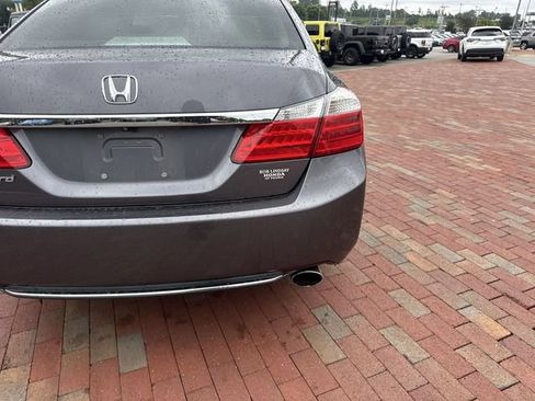Used 2015 Honda Accord EX-L image 12