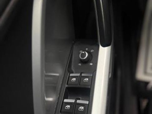 Used 2022 Audi Q3 2.0T Premium w/ Convenience Package image 18