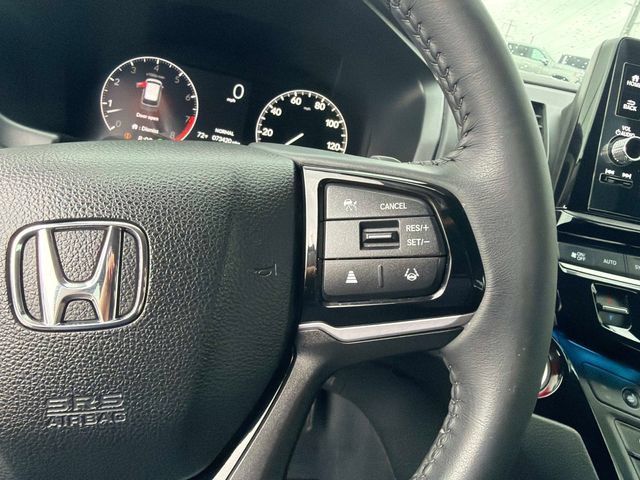 Used 2025 Honda Odyssey Touring image 25