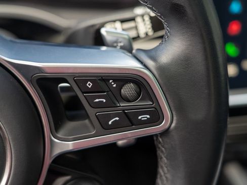 Used 2023 Porsche Cayenne S image 29