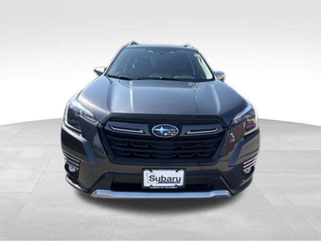 Used 2024 Subaru Forester Touring AWD/4WD image 2