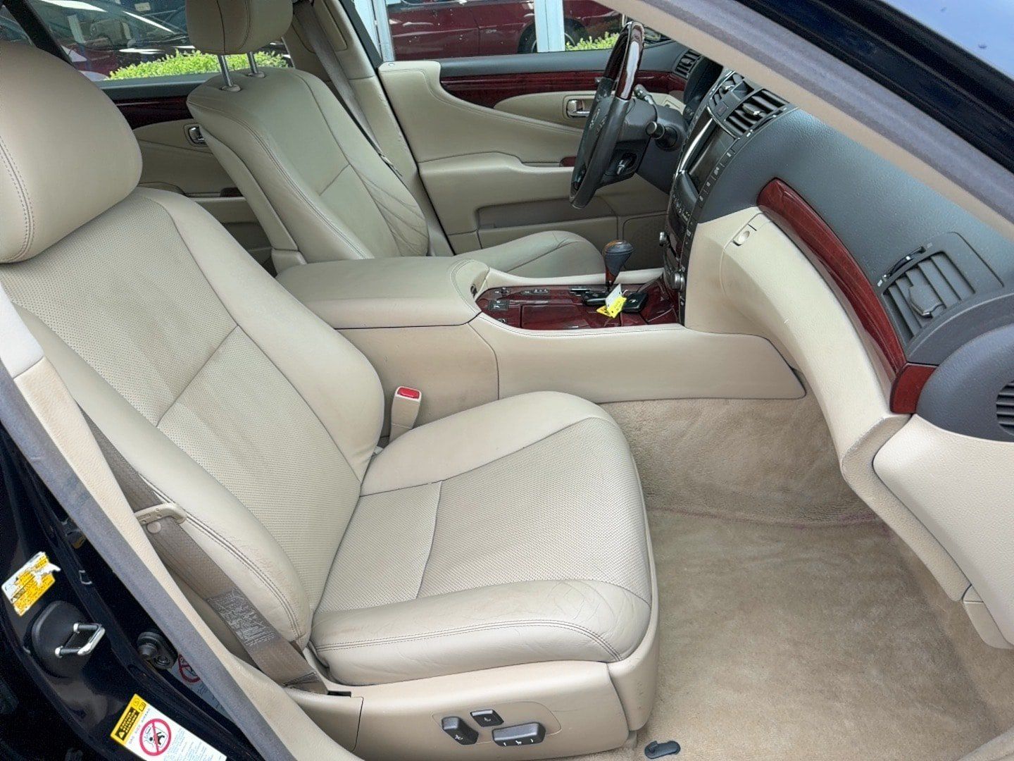 Used 2007 Lexus LS 460 RWD image 19