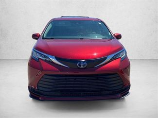 Used 2023 Toyota Sienna LE FWD video 2