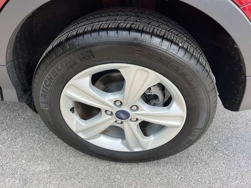 Used 2014 Ford Escape SE w/ Equipment Group 201A FWD image 12