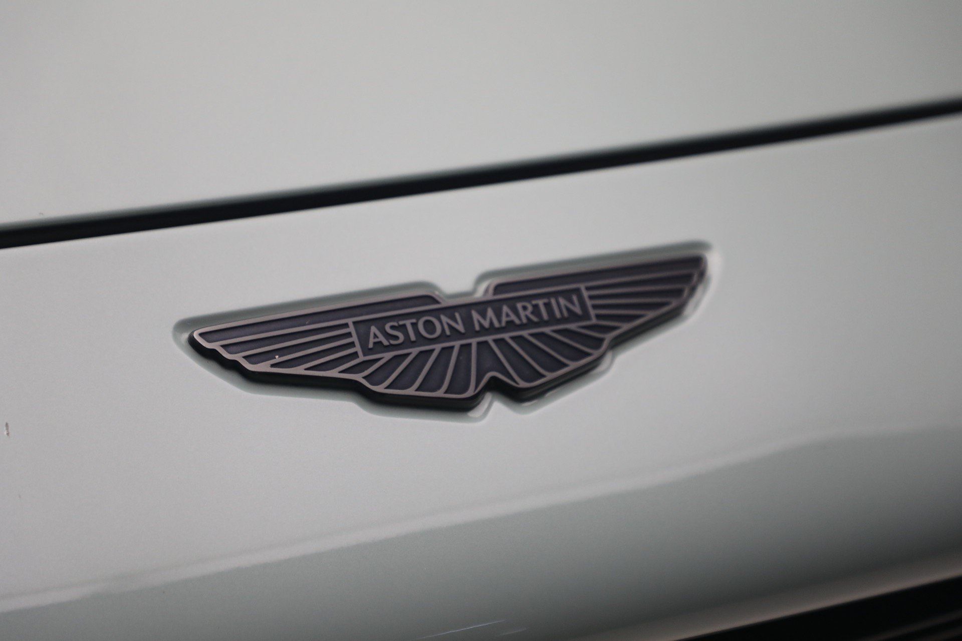 Used 2025 Aston Martin DBX 707 AWD/4WD image 32