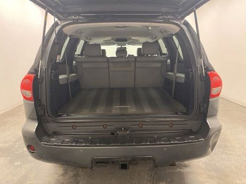 Used 2015 Toyota Sequoia Limited image 27