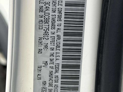 Used 2019 Jeep Compass Limited image 29