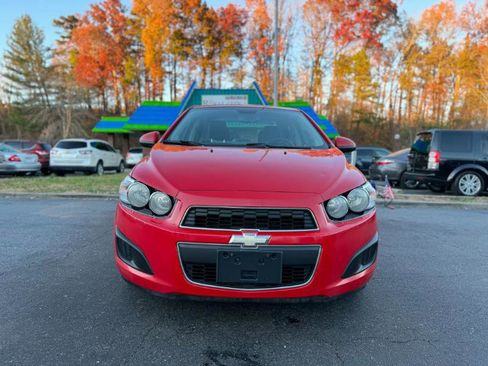 Used 2012 Chevrolet Sonic LT image 2